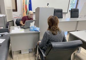 Служители на общинската администрация се включиха в информационно-профилактична инициатива на РЗИ-Ловеч